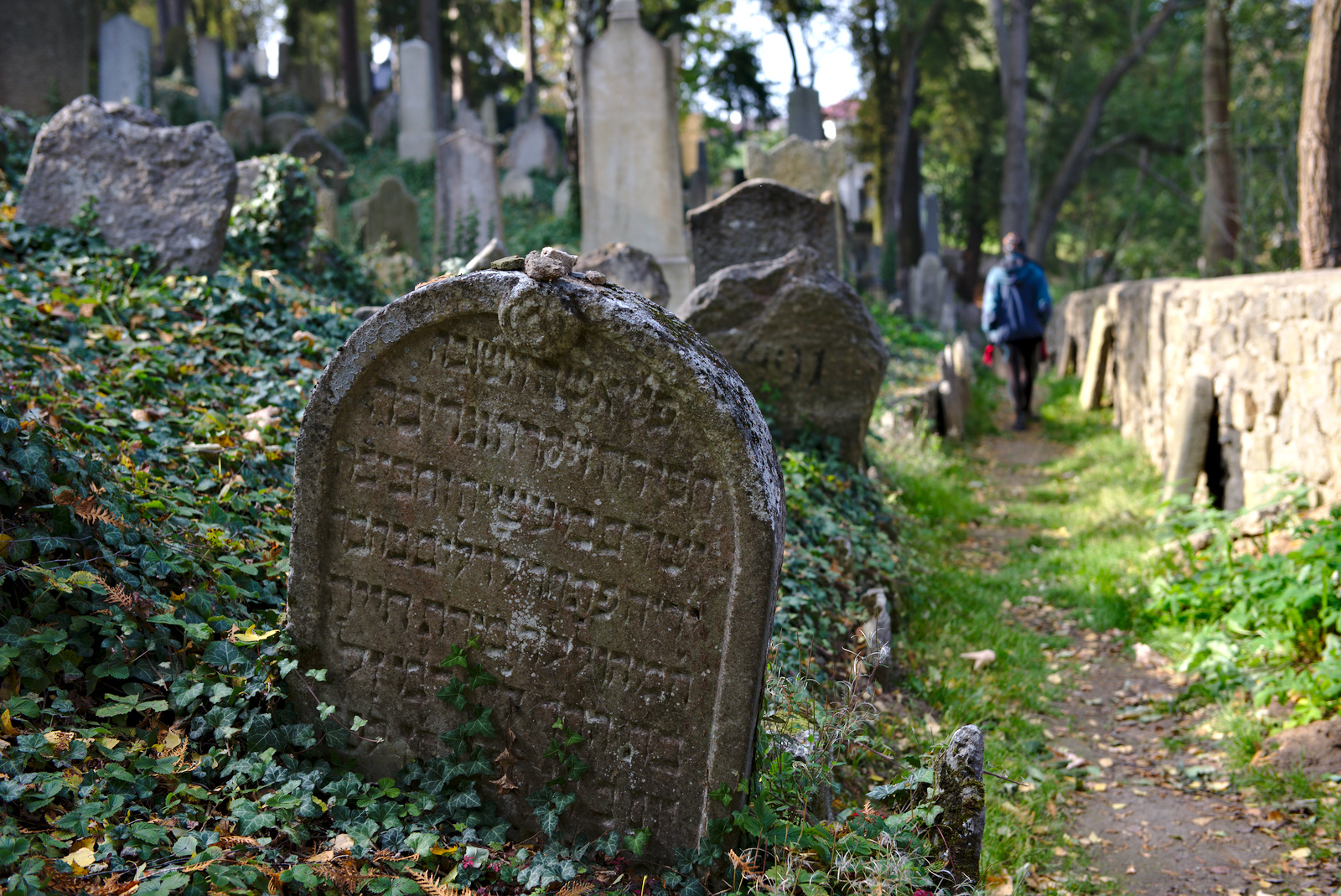 O scurta istorie a pietrelor funerare