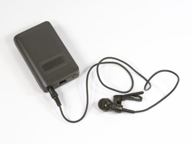 detector camere si microfoane