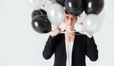 Cum se previne scaparea aerului din baloane?